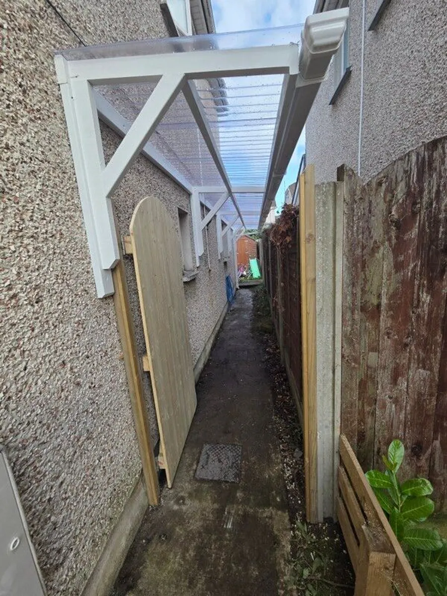 side entrance canopy and gate - Image 1