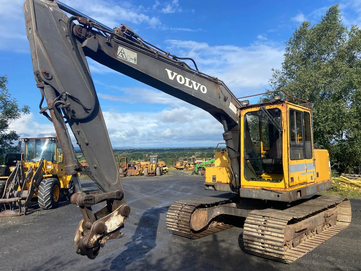Volvo EC150 Tracked Excavator - Image 3