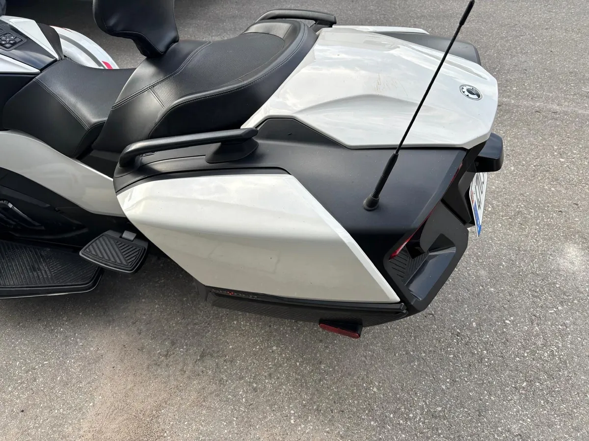 TRIKE CAN AM SPYDER RT - Image 4