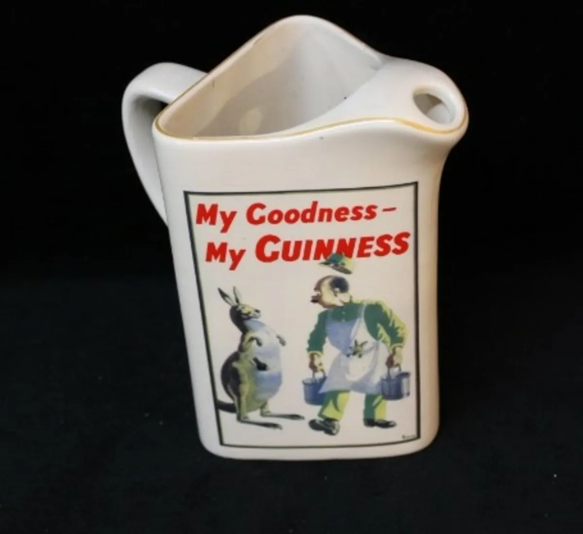 Guinness pub jug 18cm