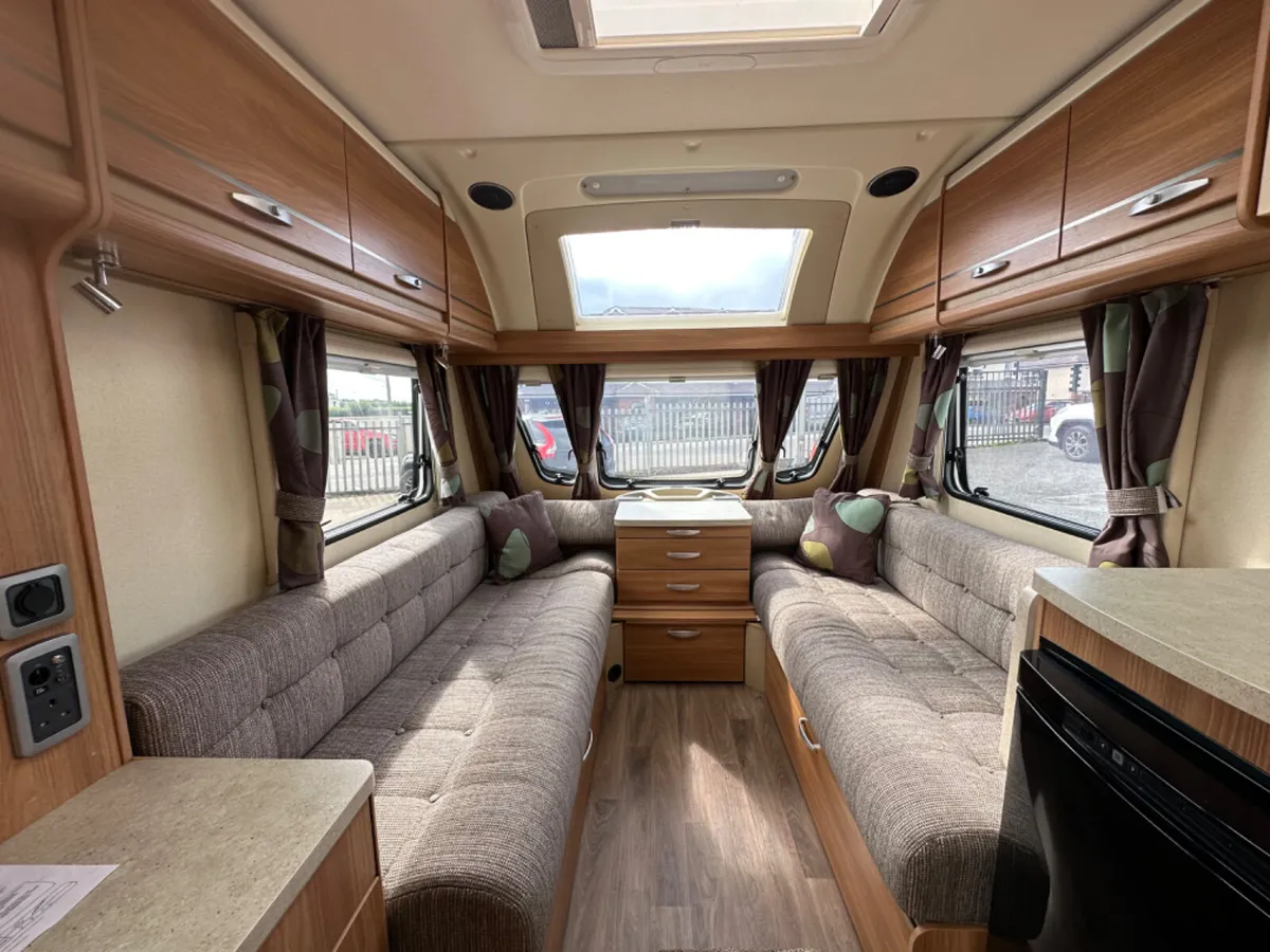 🚨2014 Swift Challenger 2 Berth Motor Mover🚨 - Image 4