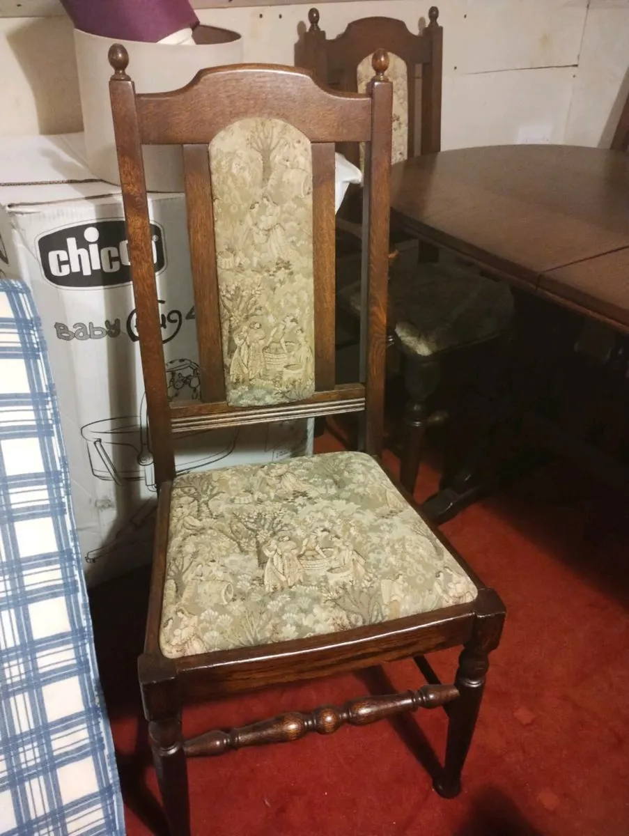 Mahogany dining table and chairs - Image 2