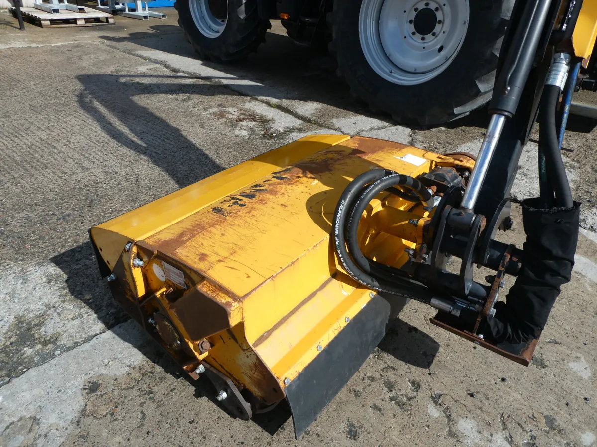 McConnel PA8085T Hedgecutter - Image 4