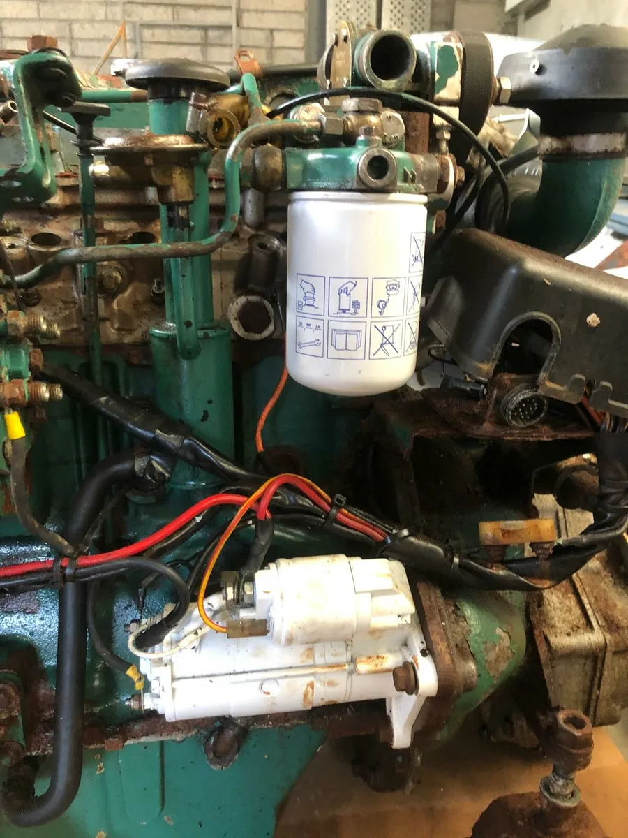 Volvo penta for parts - Image 3