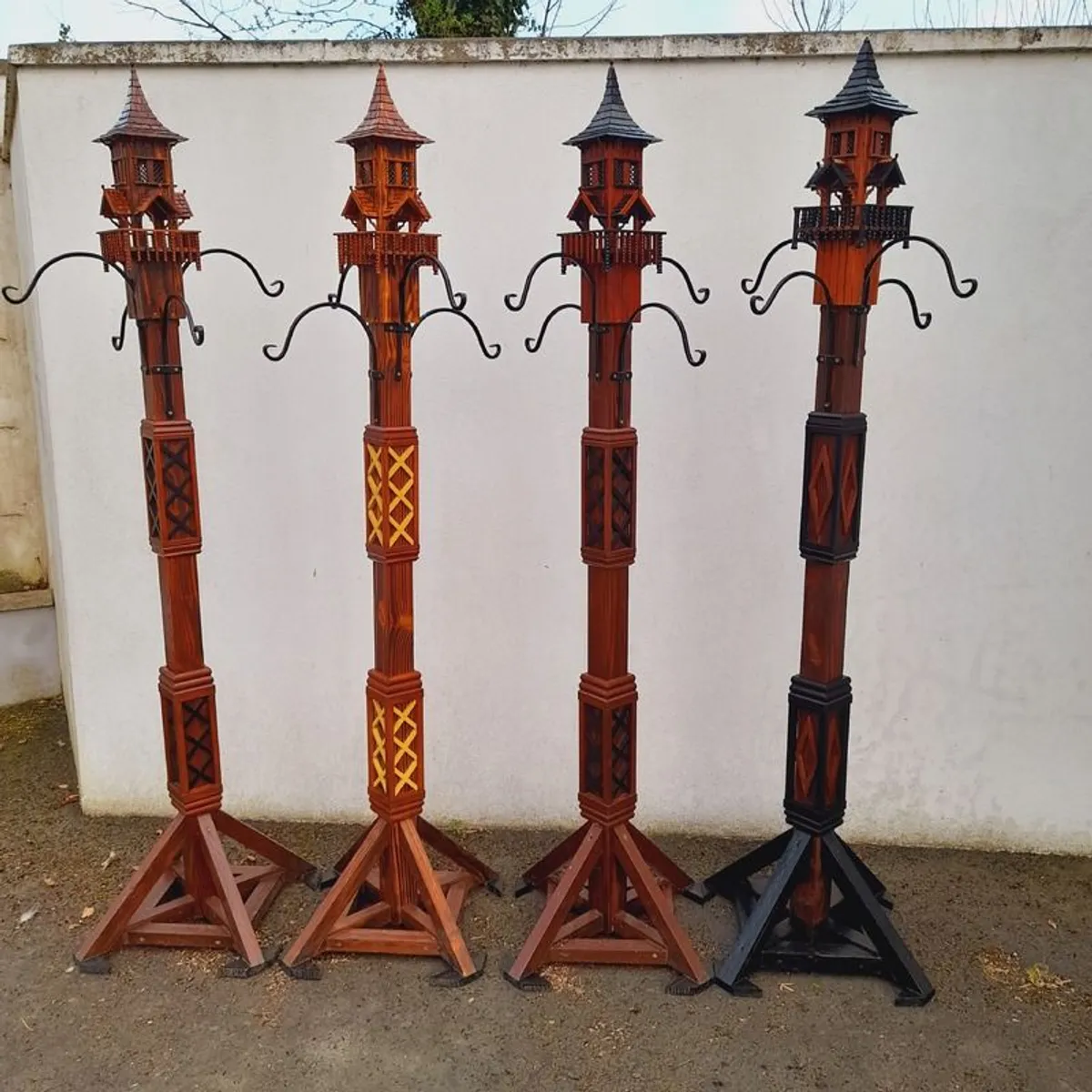 Bird feeders and basket stands . - Image 2