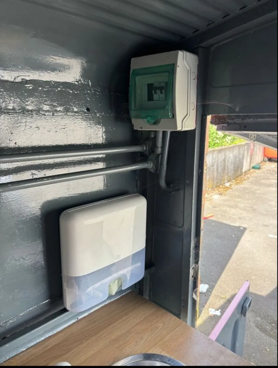 Food truck - Image 4