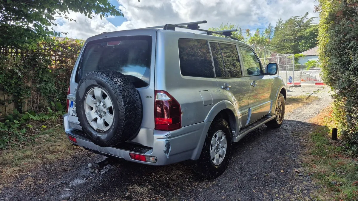 Mitsubishi Pajero 2005 - Image 3