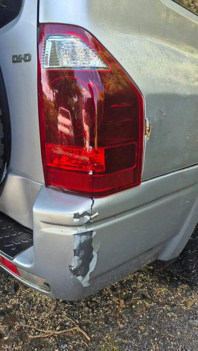 Mitsubishi Pajero 2005 - Image 2