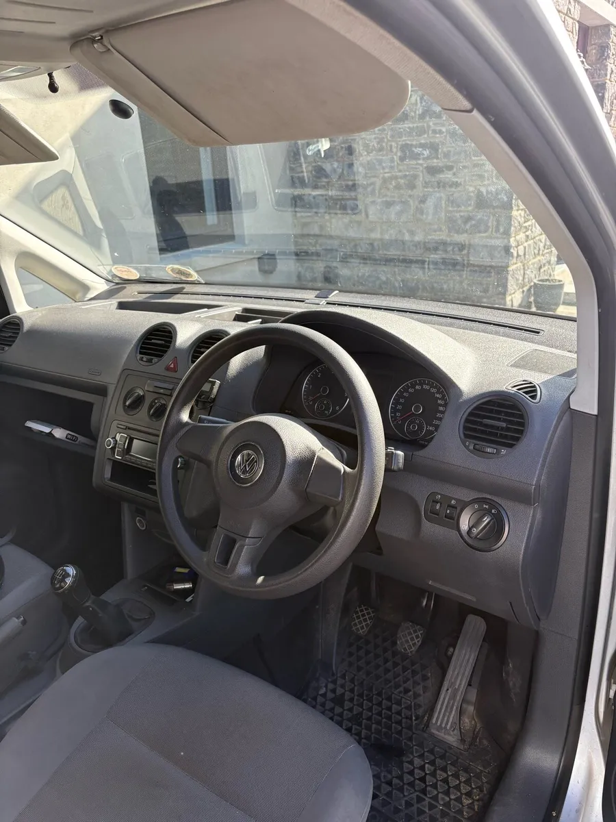 2014 Volkswagen Caddy - Image 4