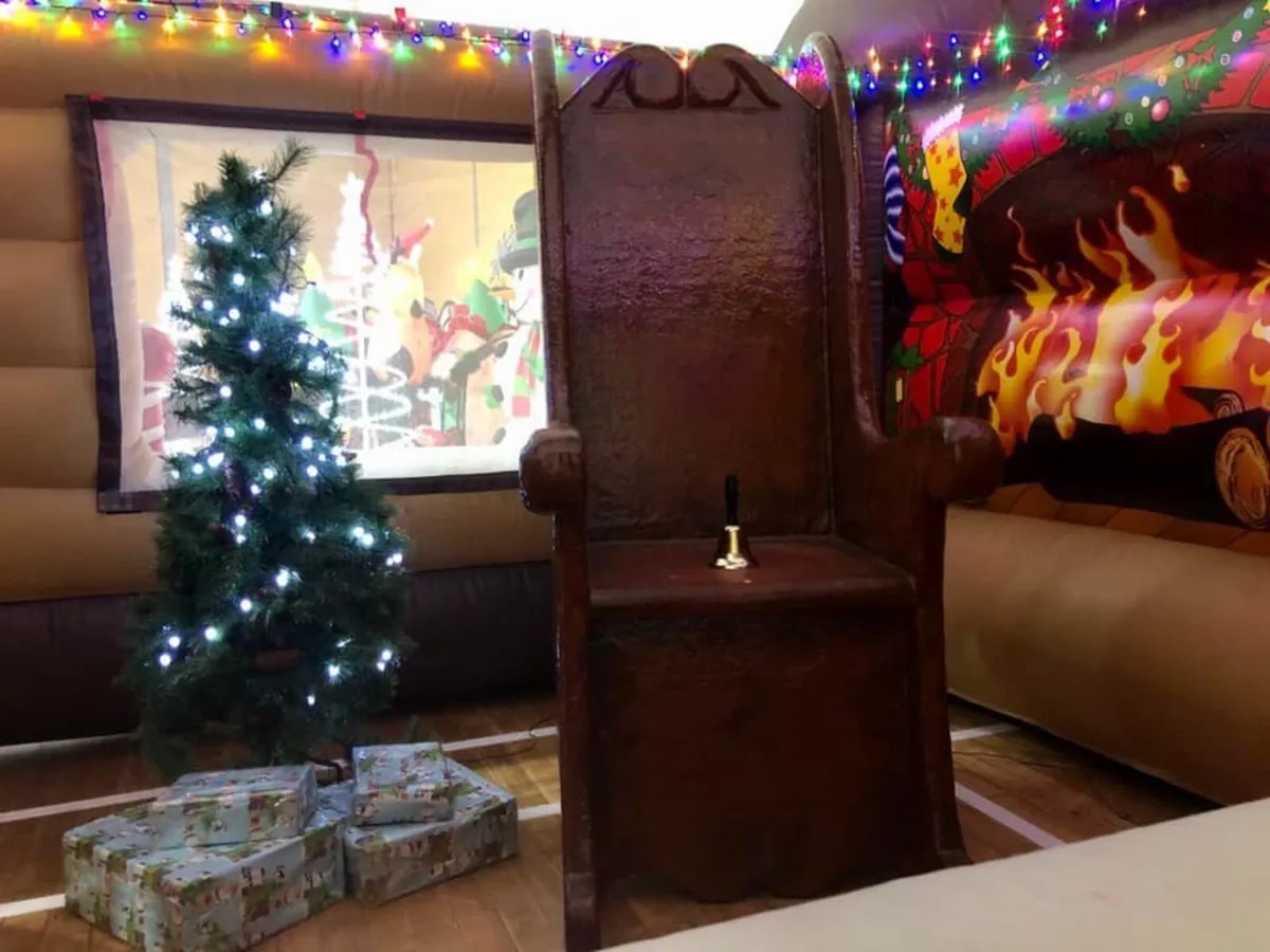 Santas fibreglass throne - Image 3