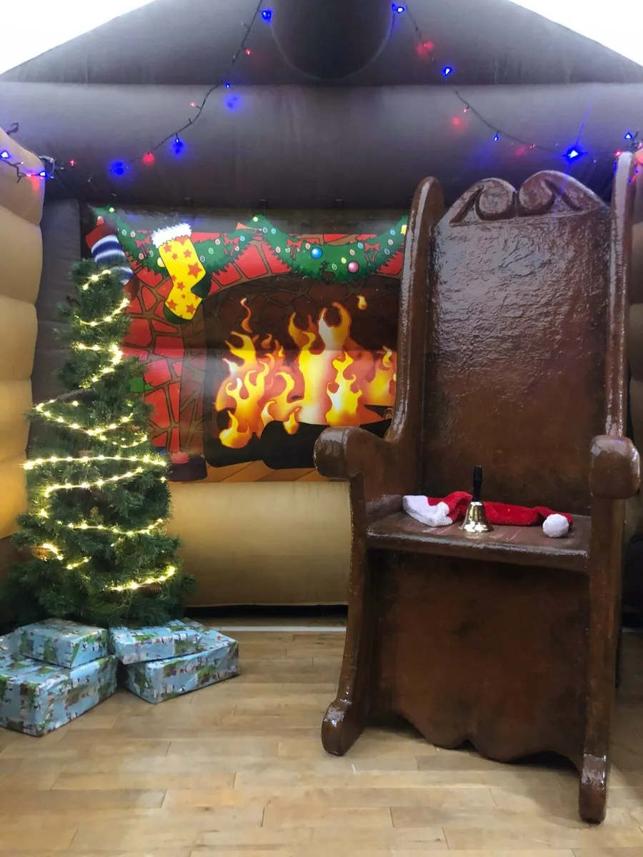 Santas fibreglass throne - Image 4