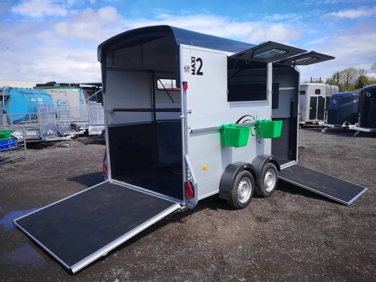 Cheval liberte maxi2 horse trailer - Image 1