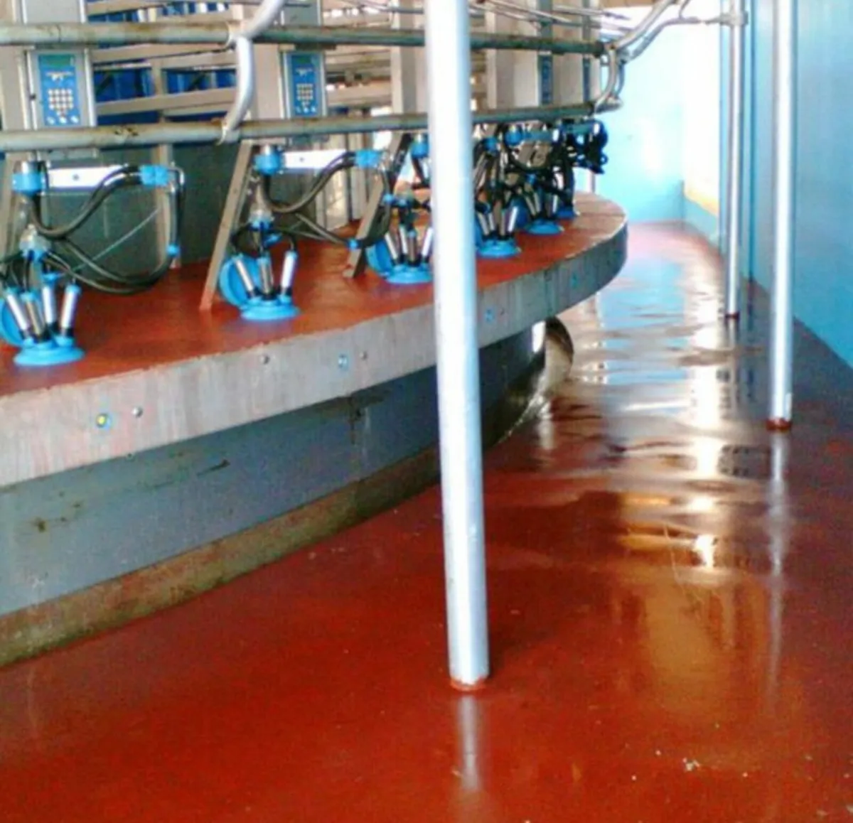 INDUSTRIAL SUPER-COAT FLOOR PAINT INDOOR & OUTDOOR - Image 4