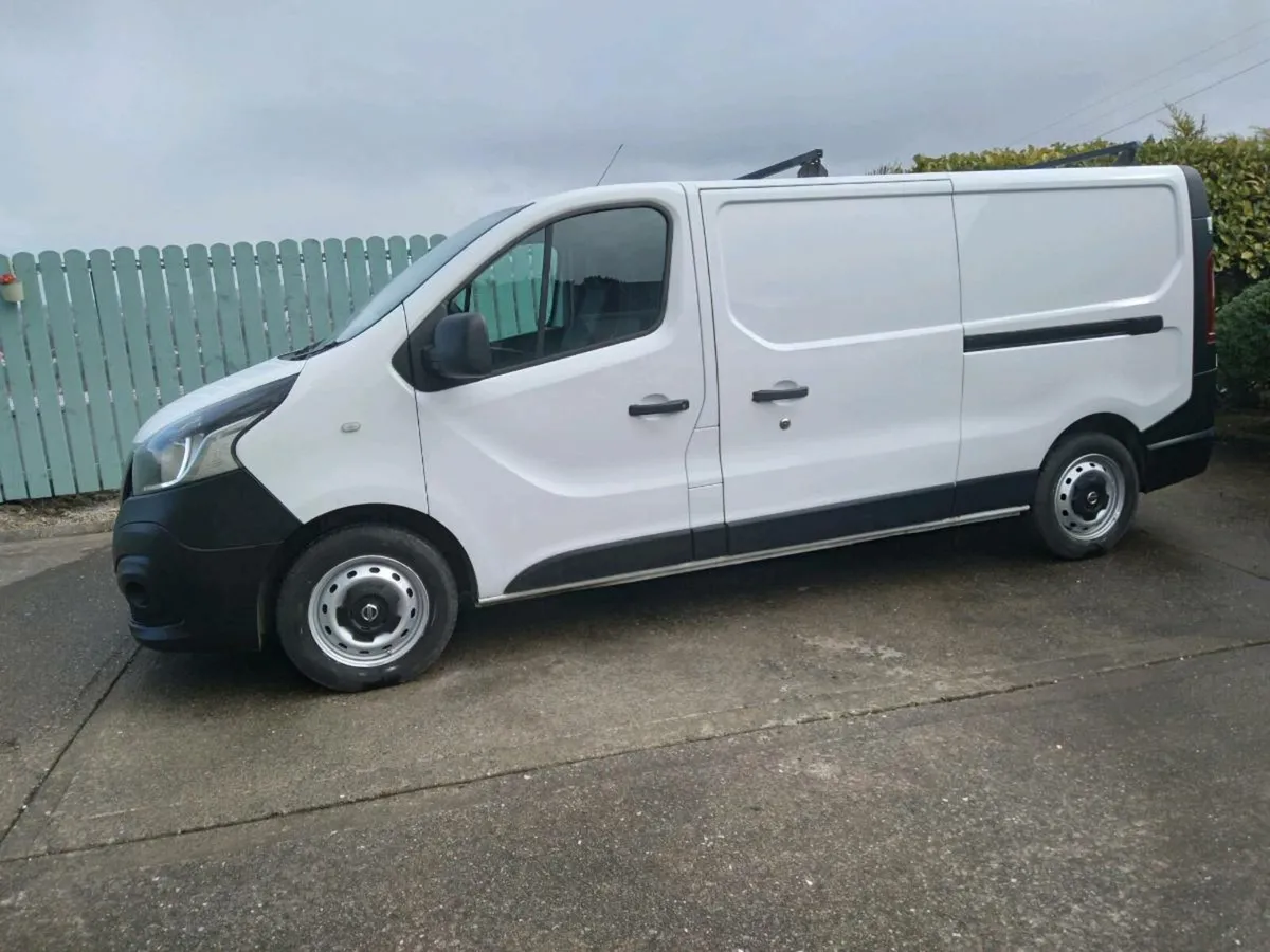 Nissan NV300 - Image 2