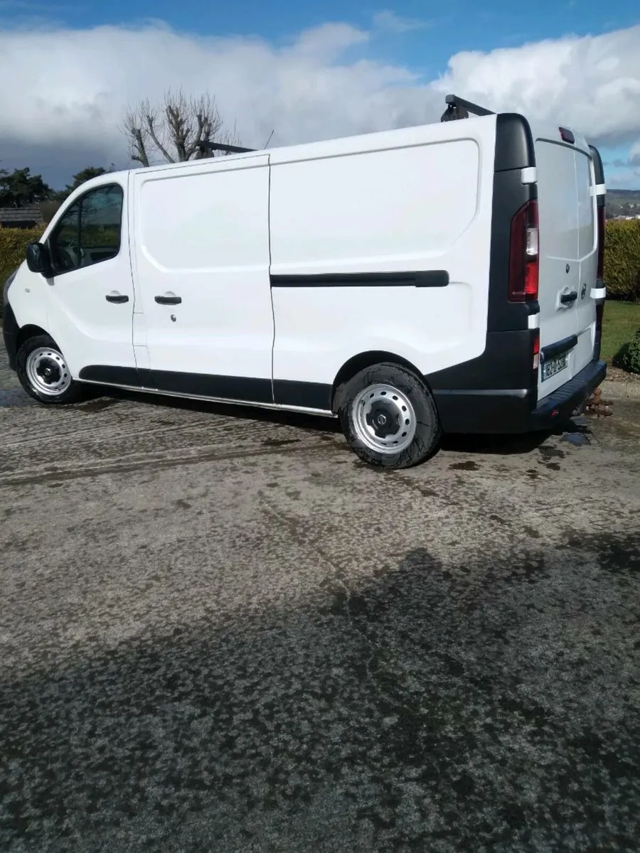 Nissan NV300 - Image 1