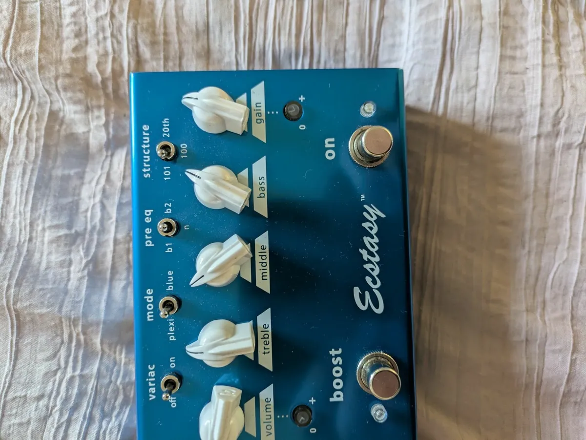 Guitar  pedal - Image 1