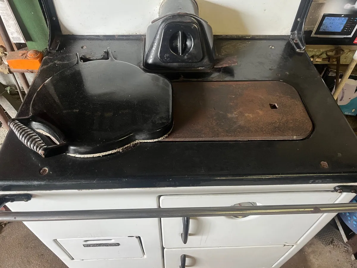 Oil stove - Image 2