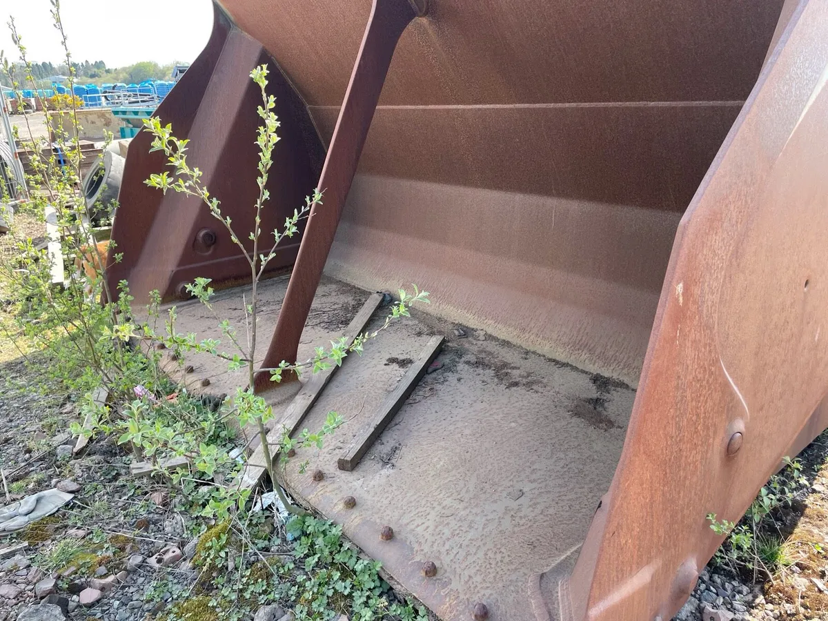 Loading shovel bucket hi tip - Image 4