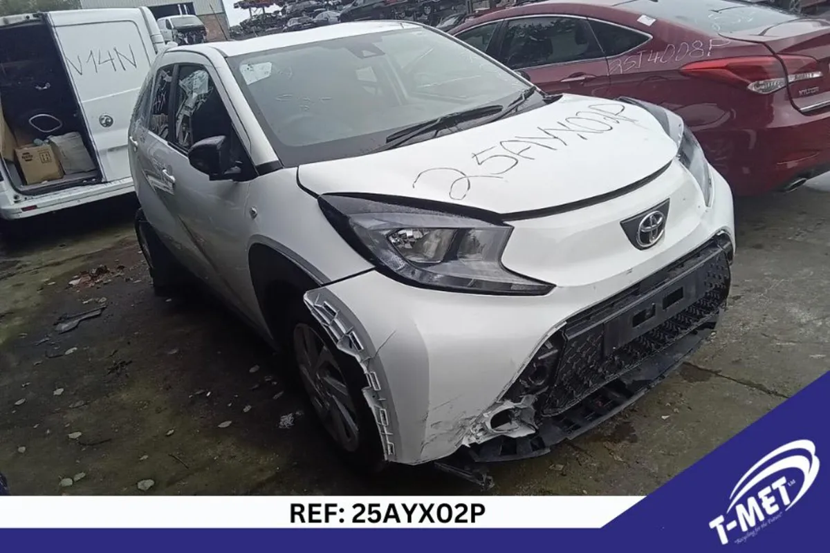 2023 TOYOTA  AYGO X BREAKING FOR PARTS - Image 1