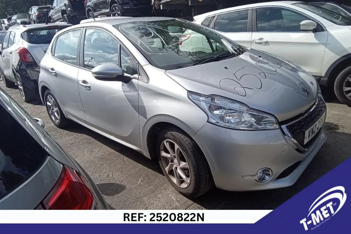 2015 PEUGEOT 208 BREAKING FOR PARTS - Image 2