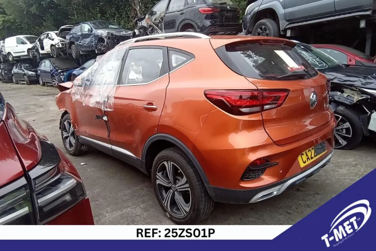 2022 MG ZS BREAKING FOR PARTS - Image 1