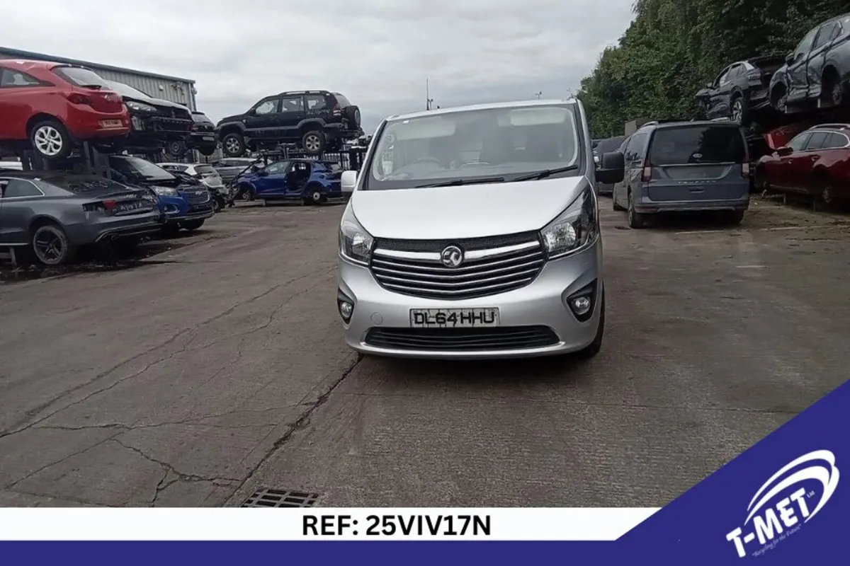 2014 VAUXHALL VIVARO BREAKING FOR PARTS - Image 2