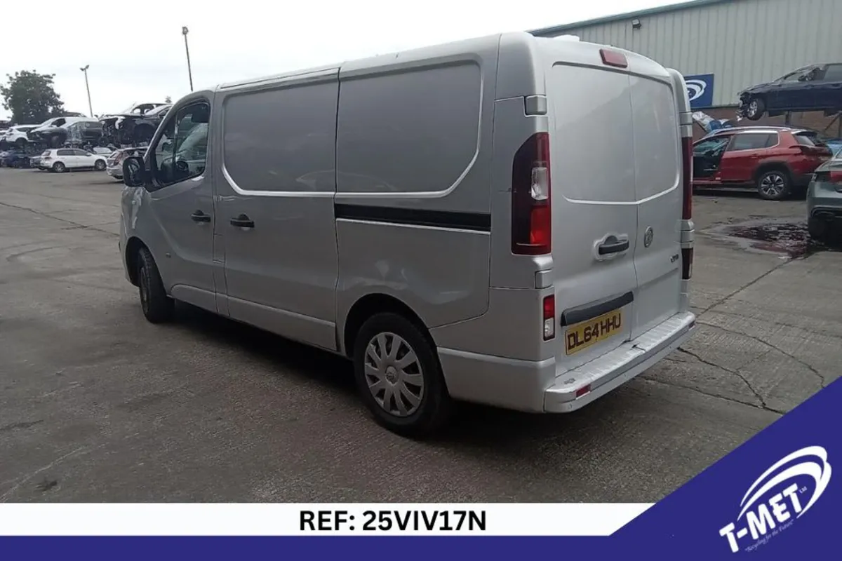 2014 VAUXHALL VIVARO BREAKING FOR PARTS - Image 4