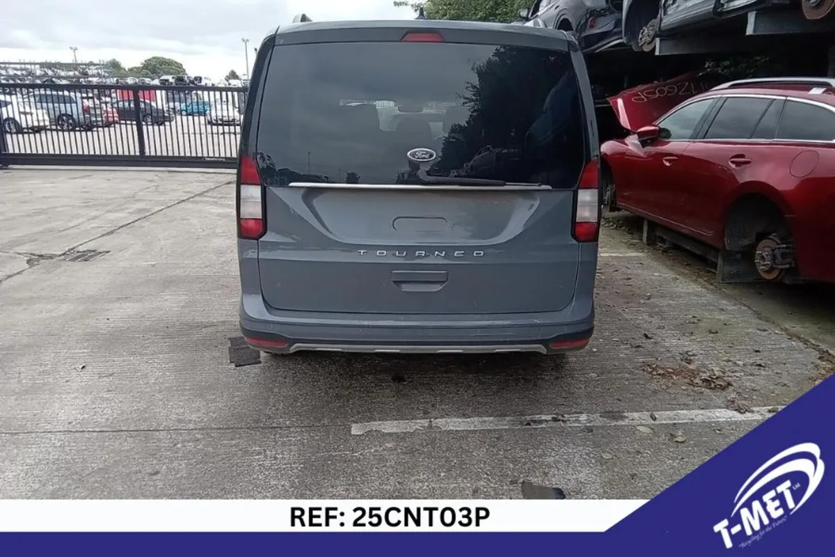 2023 FORD TOURNEO CONNECT BREAKING FOR PARTS - Image 3