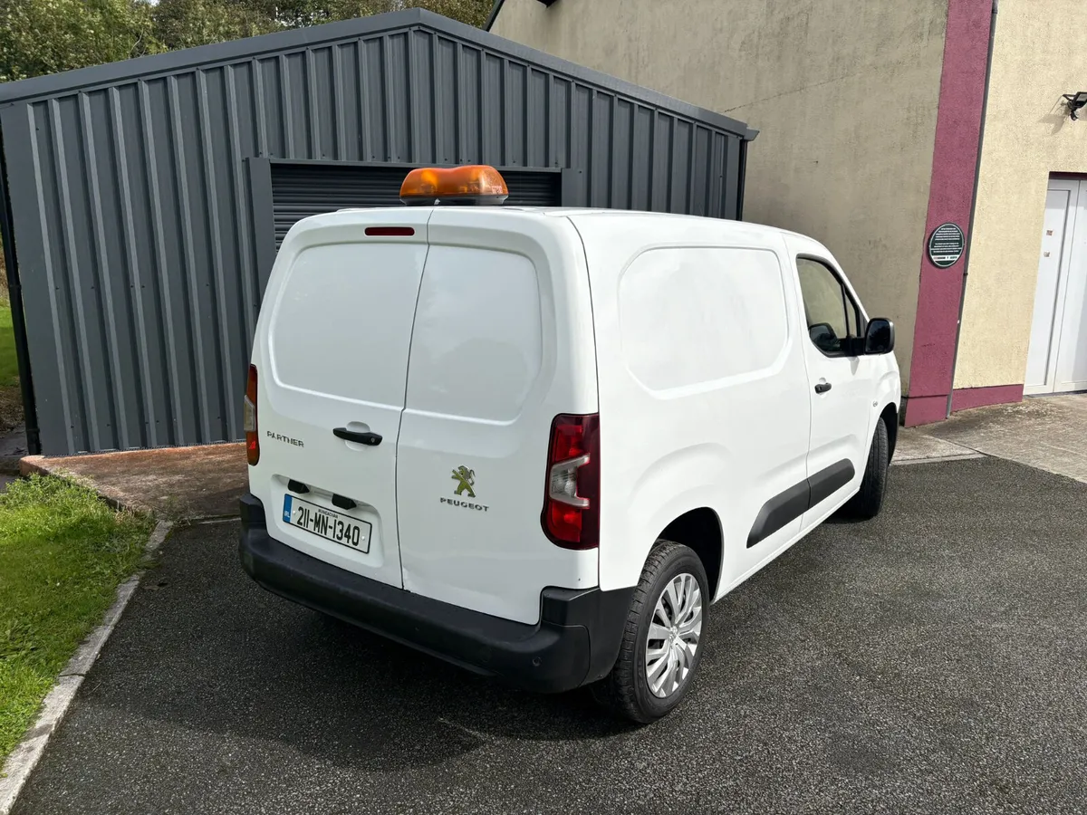 2021 Peugeot Partner Enterprise 3 seater - Image 3