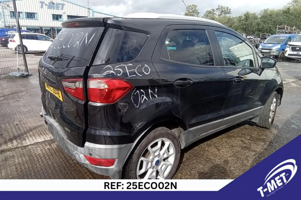 2017 FORD ECO SPORT BREAKING FOR PARTS - Image 4