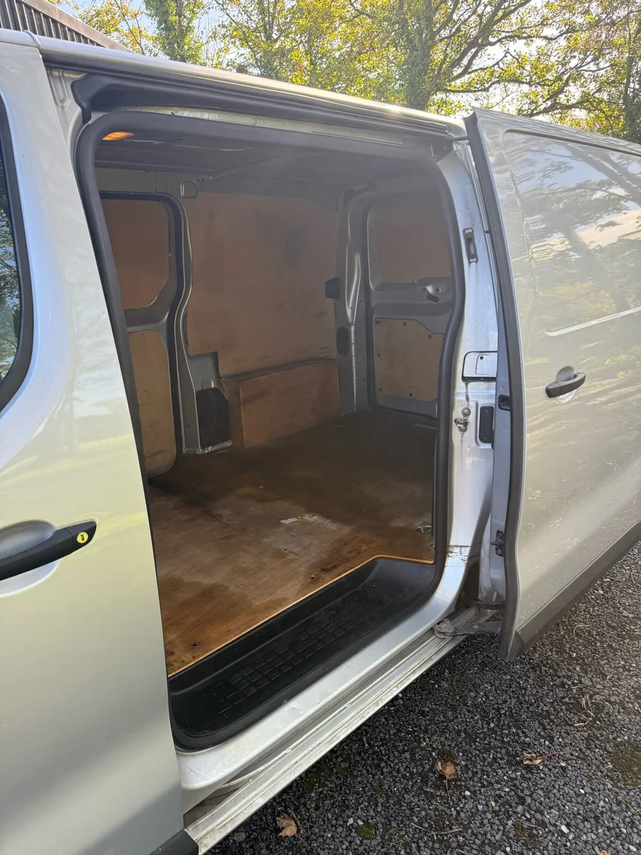 Citroen dispatch - Image 4