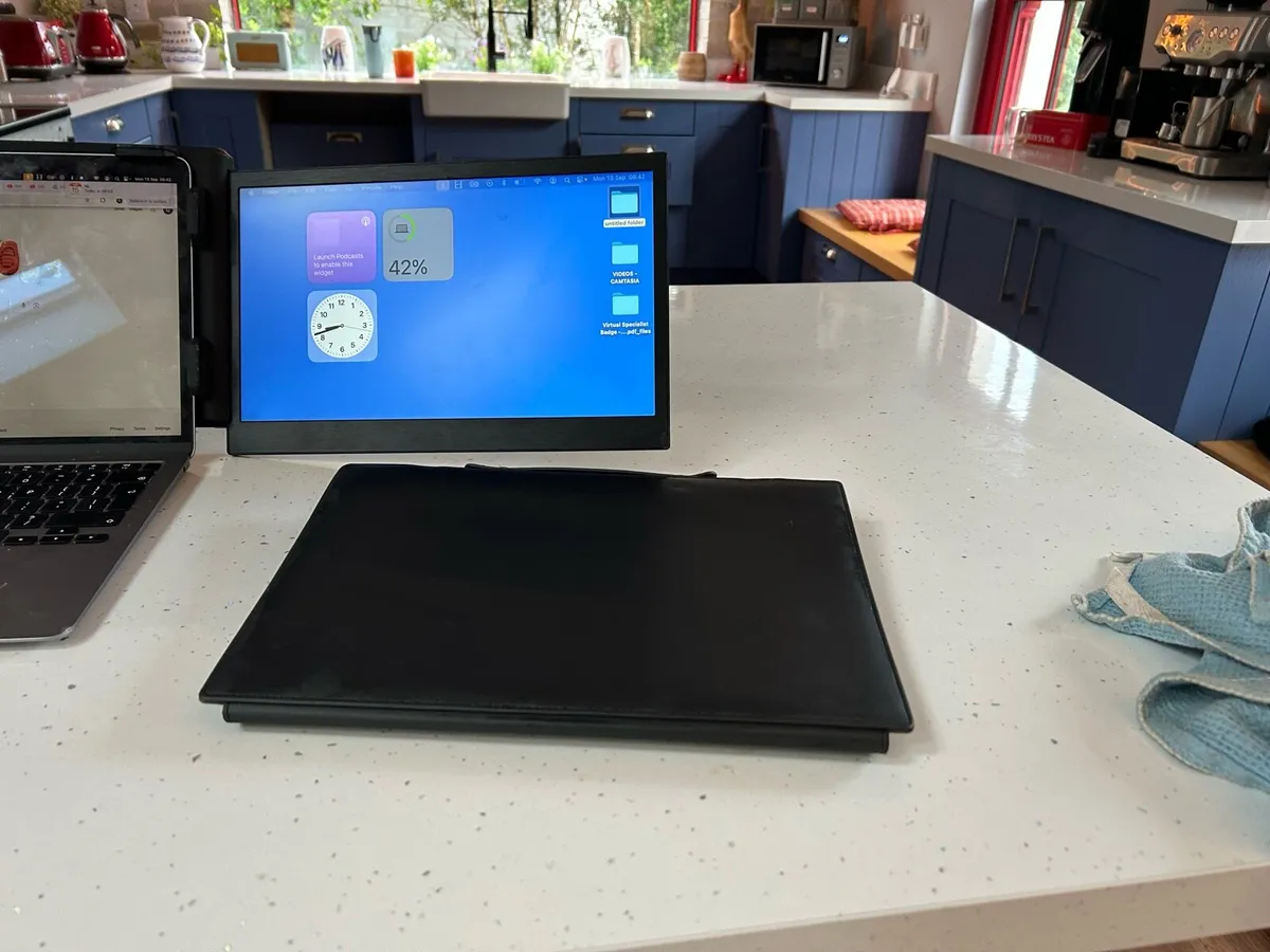 Portable Monitor - Image 2