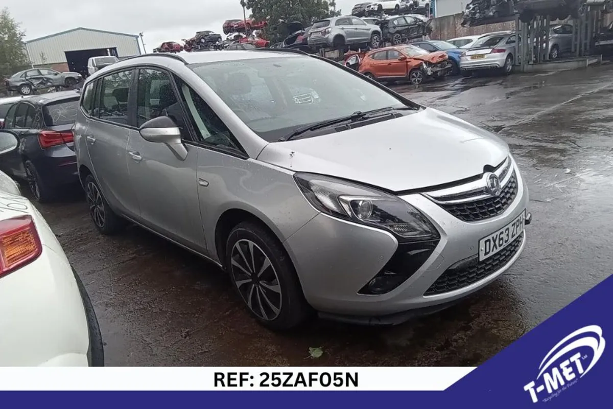 2013 VAUXHALL ZAFIRA BREAKING FOR PARTS - Image 1