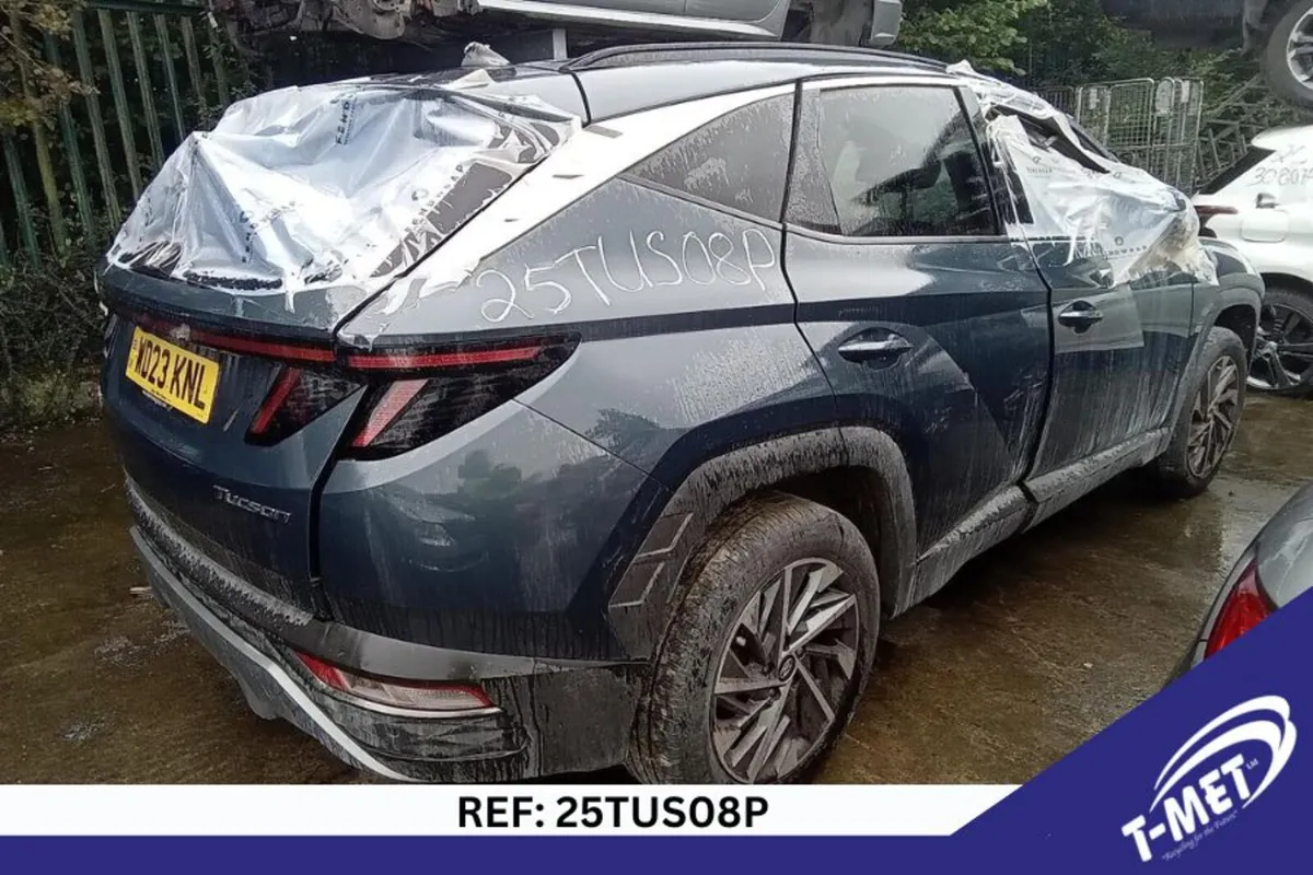 2023 HYUNDAI TUSCON BREAKING FOR PARTS - Image 1