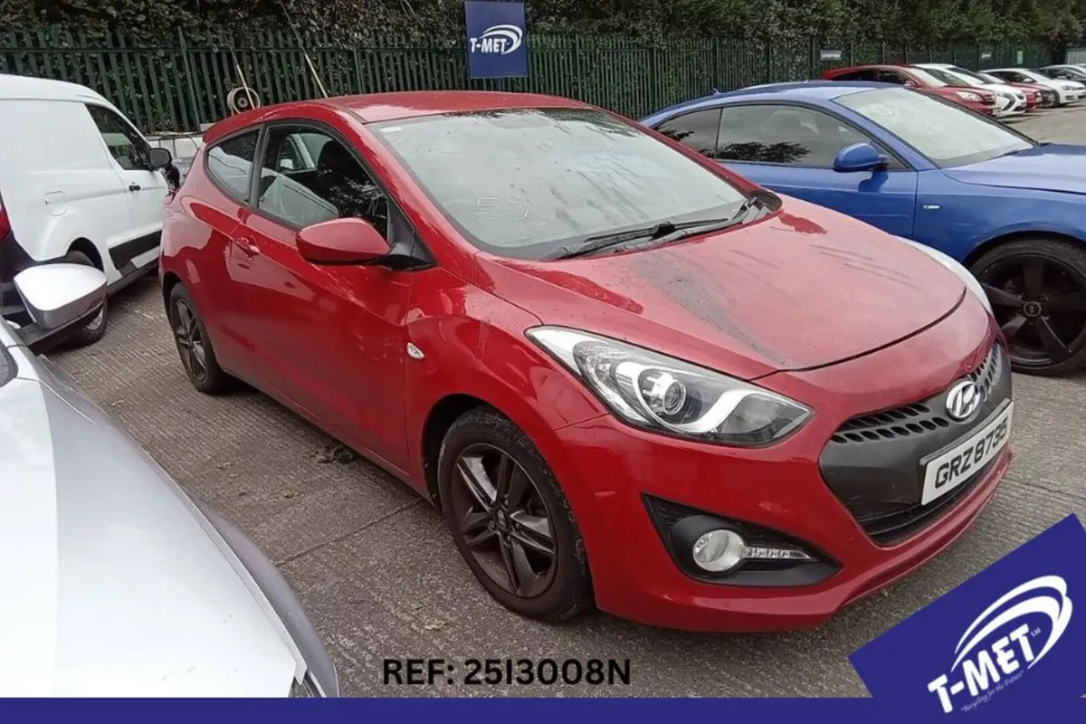 2014 HYUNDAI I30 BREAKING FOR PARTS - Image 3