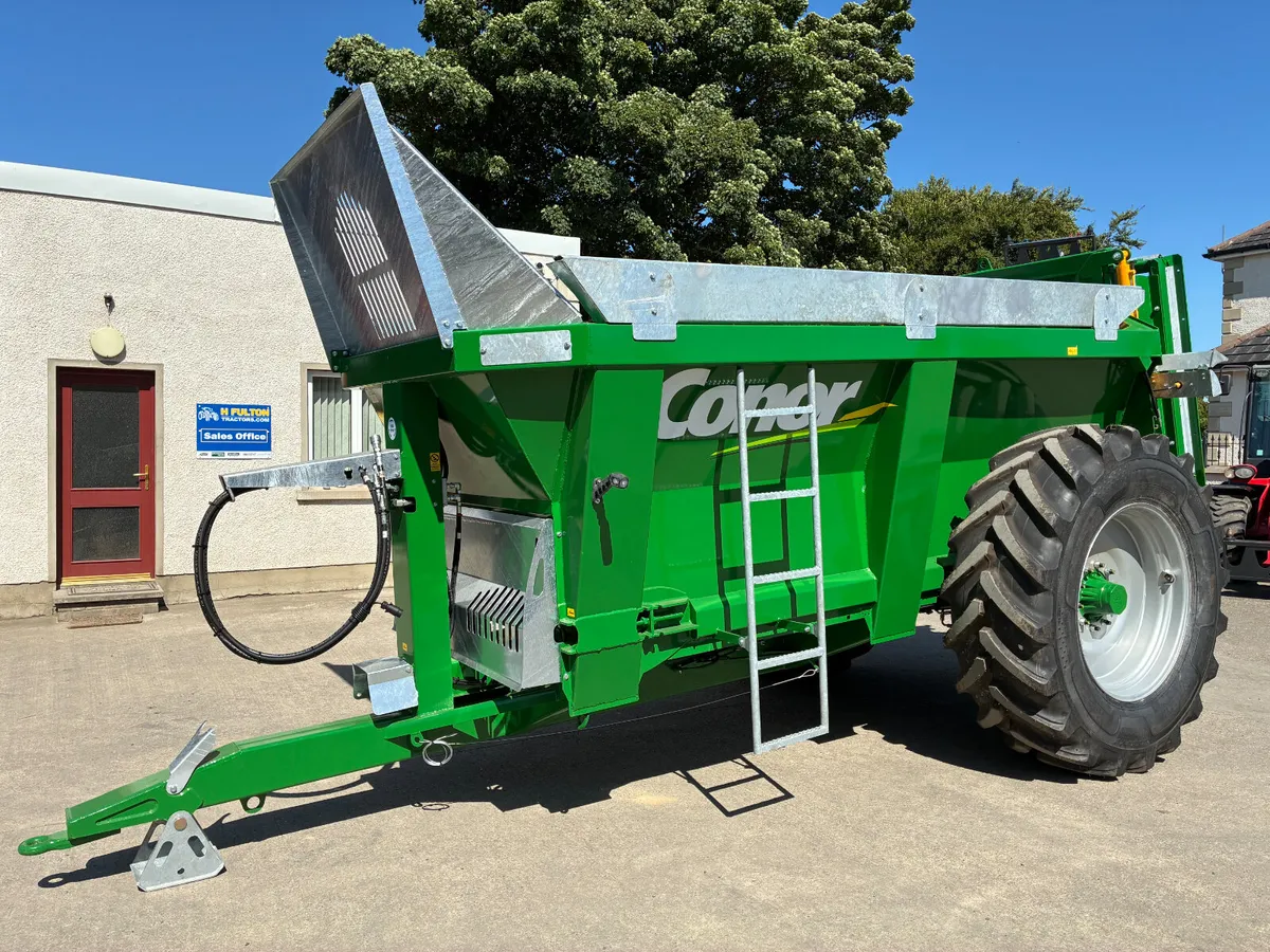 CONOR MX10000 REAR DISCHARGE SPREADER - Image 1