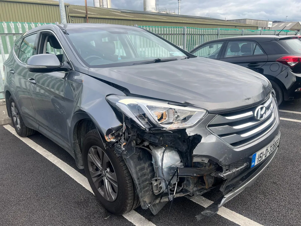 2015 HYUNDAI SANTA FE 7 SEATER FOR PARTS ONLY - Image 3