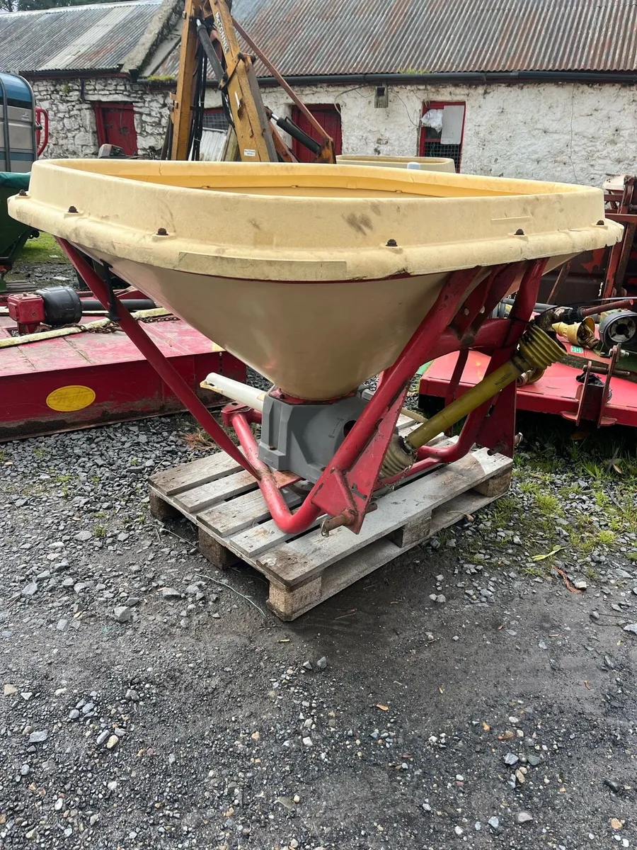 Vicon shaker - Image 1