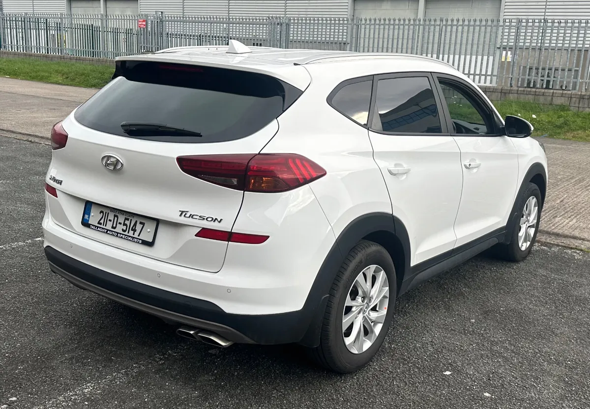 2021 Hyundai Tucson Executive - Image 4