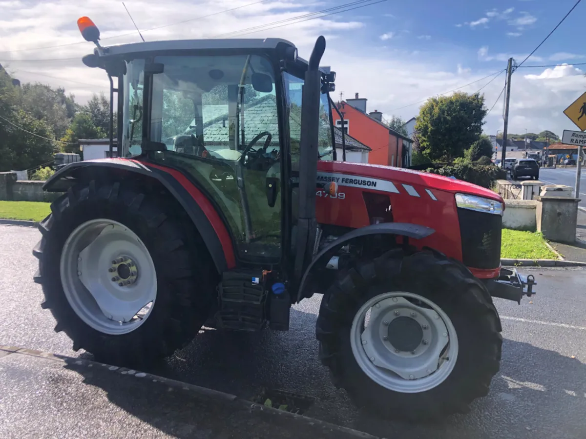 Massey Ferguson 4709 - Image 2