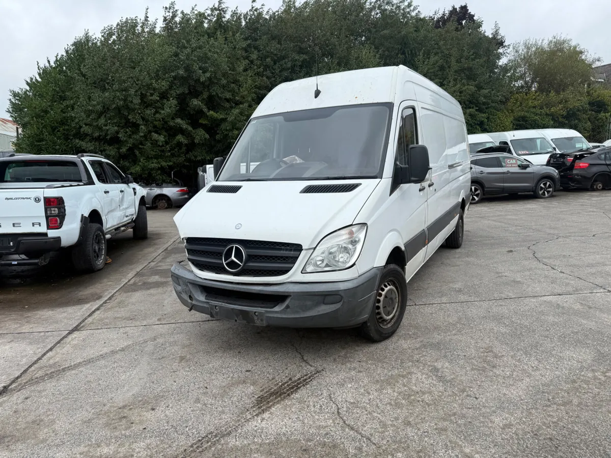 2013 Mercedes Sprinter 2.2 - Image 1