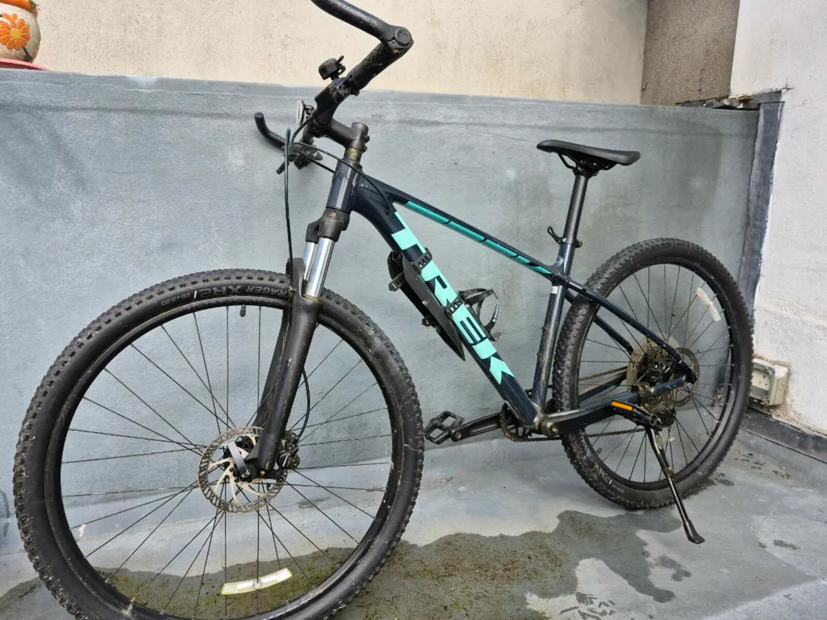 Mountain bike - Image 1