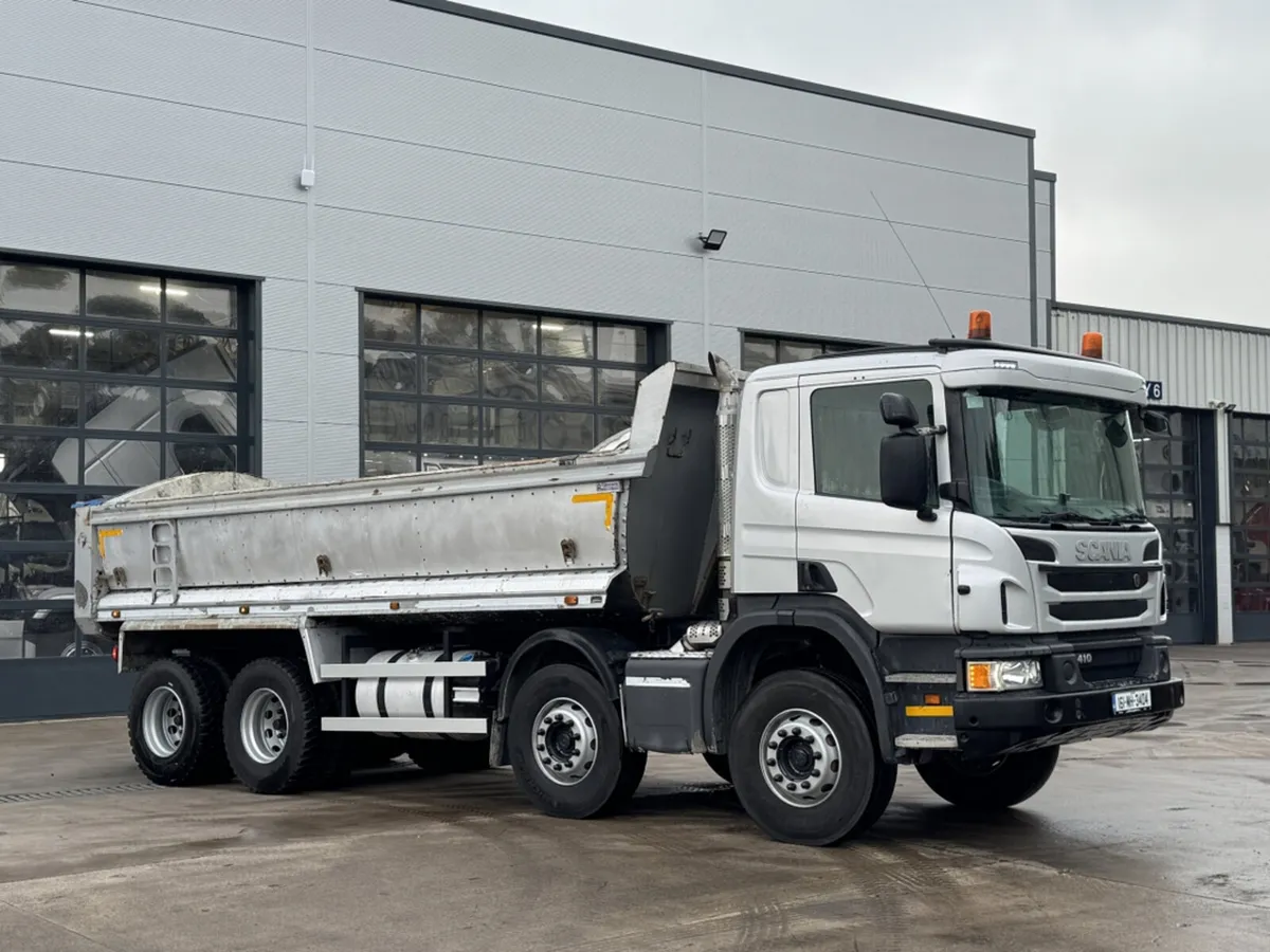 2016 Scania P410 8x4 Tipper. Ref No: 2543 - Image 3