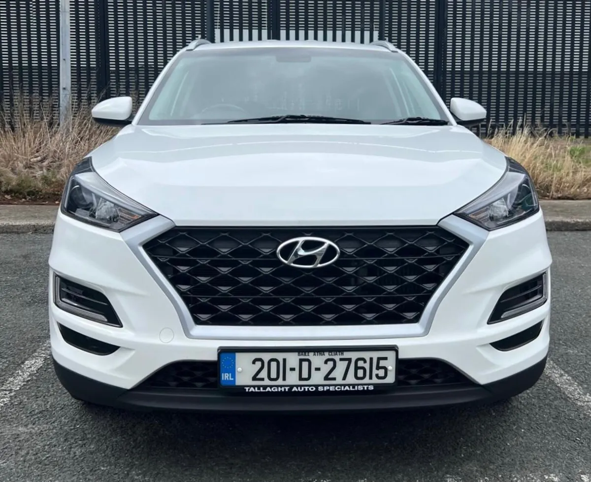 2020 Hyundai Tucson Commercial - Image 2