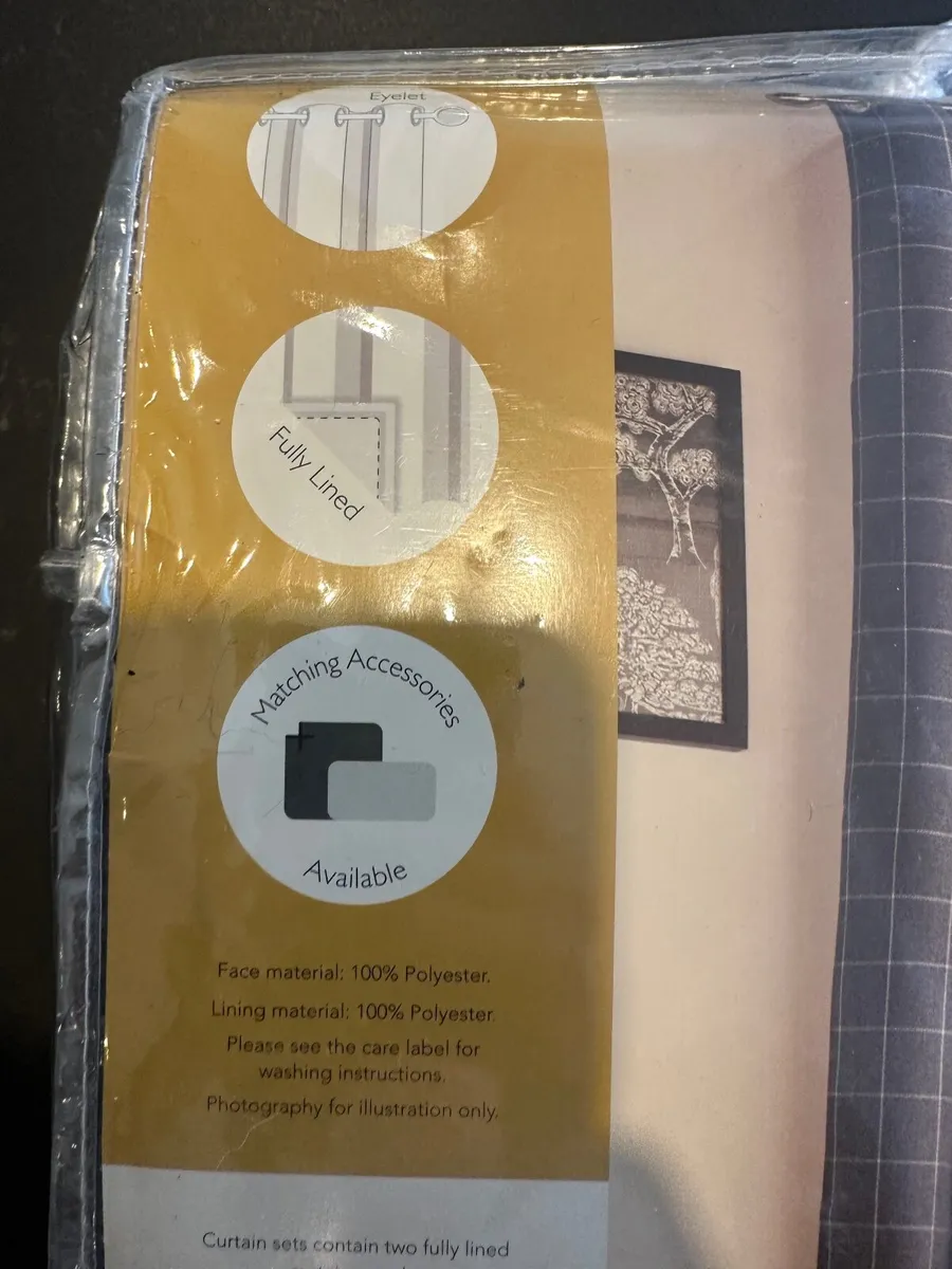 Curtains- Eyelet Lined - Image 2