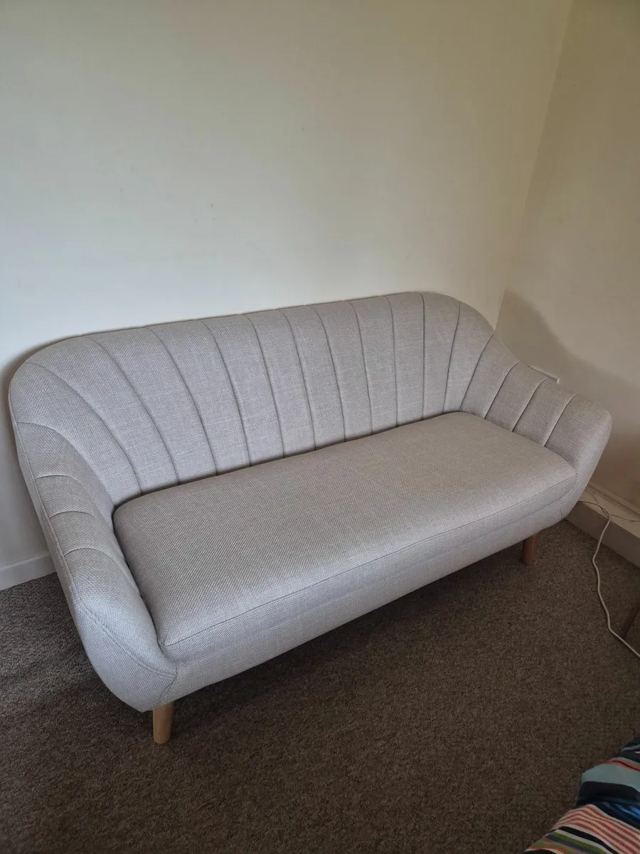 2.5-Seater Sofa - Image 2