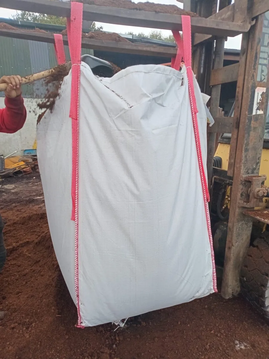 2 ton bags bedding peat moss cattle 🐄 €120 - Image 3