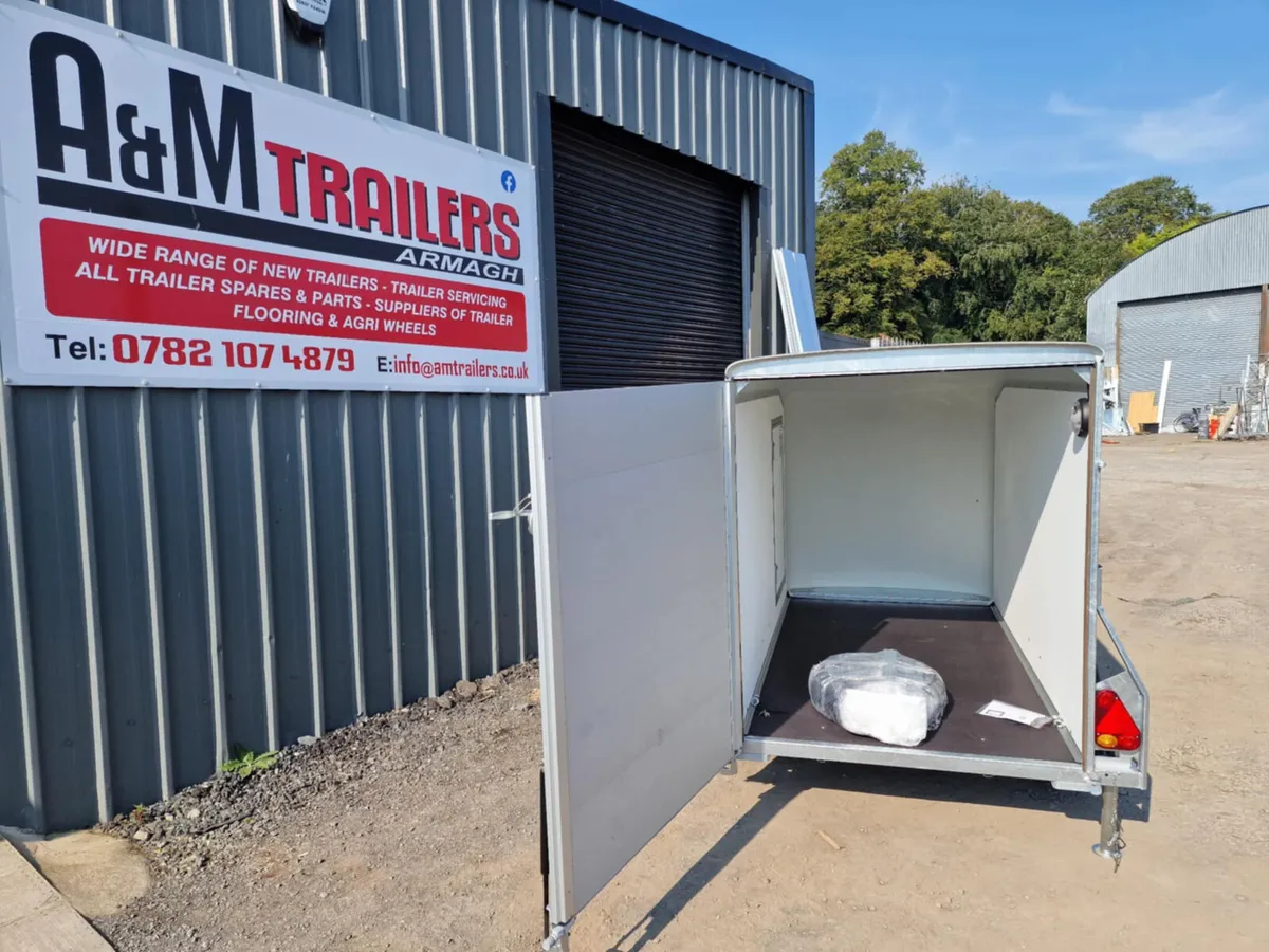 Debon C255 box trailer - Image 3