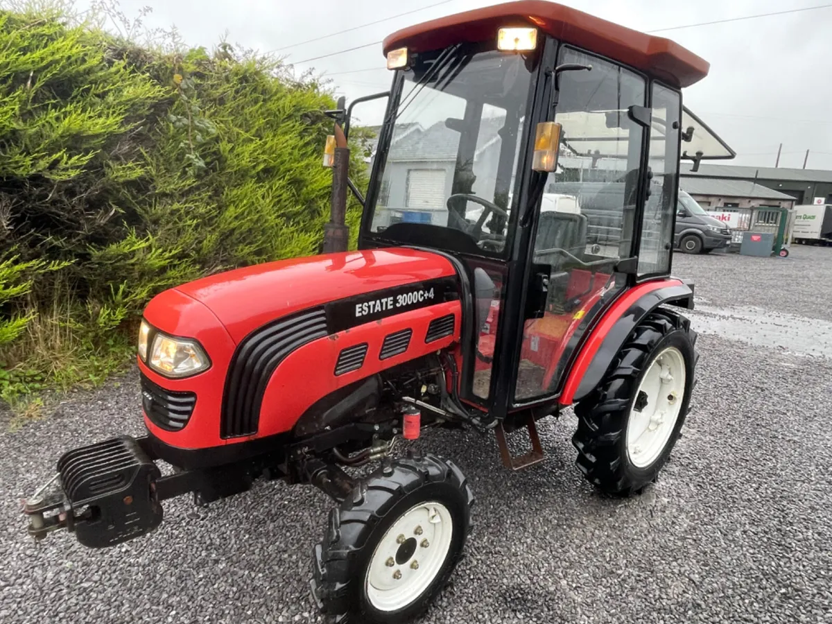 Estate 3000 compact tractor - Image 1