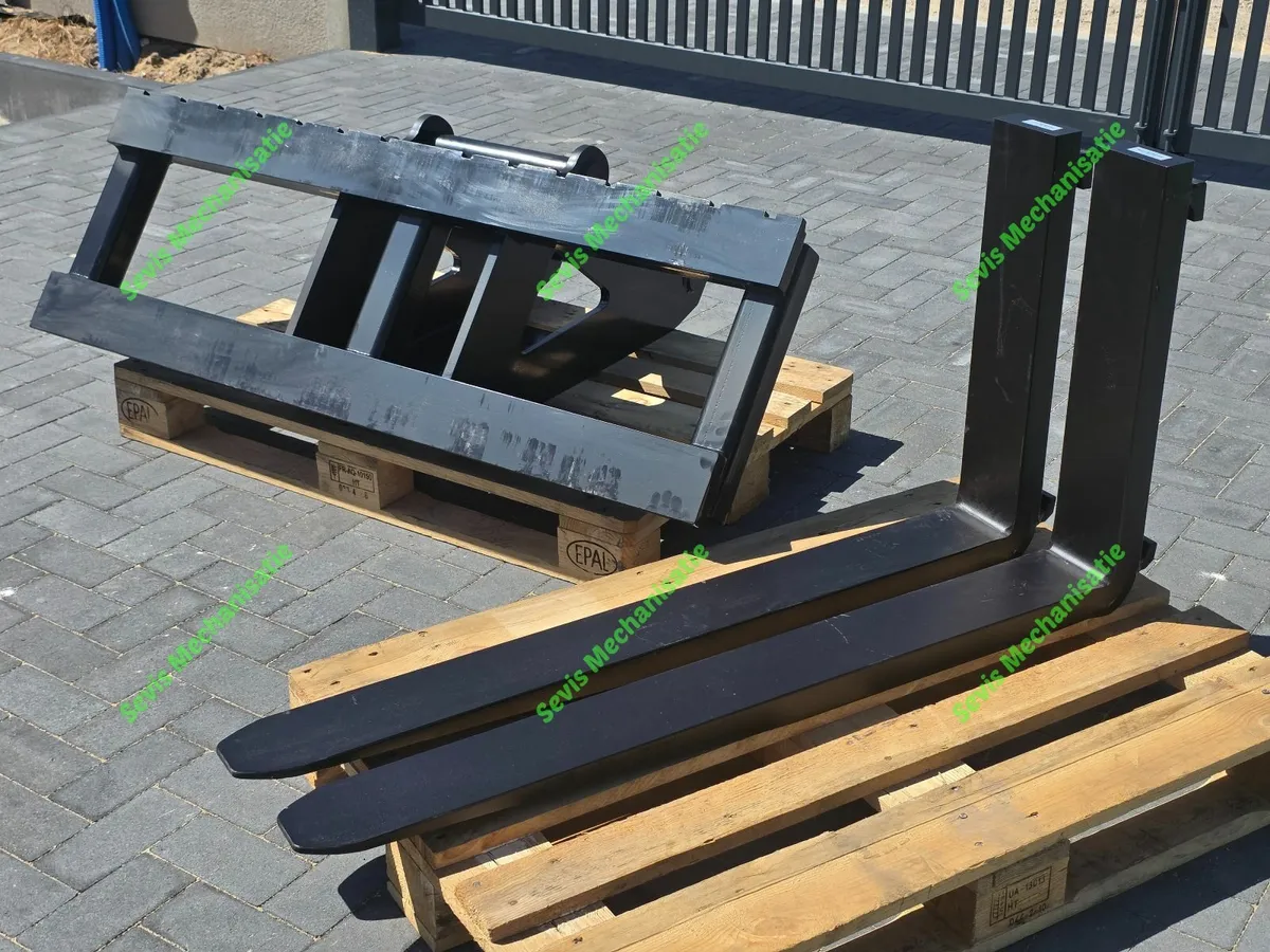 S60 Pallet Forks  cw10 120 cm 140 cm Excavator - Image 2